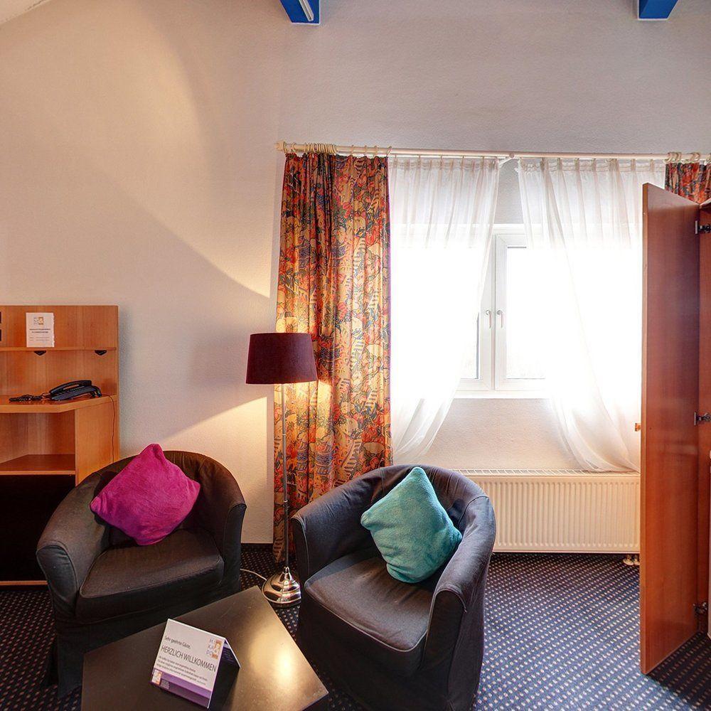 Plaza Suites Ruesselsheim Exterior photo
